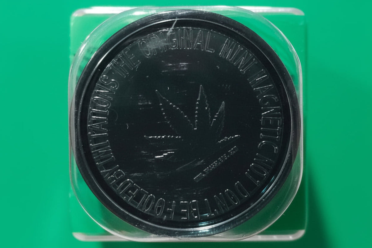 Magnetic NO.1 Pocket Plastic Grinder 12 Pack